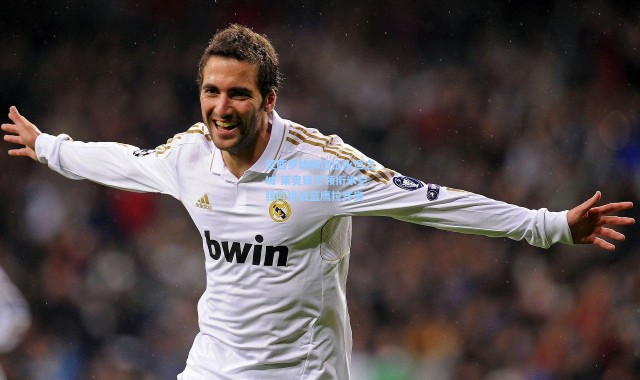 彩客网官网登录：圣西罗雄狮远征永恒之城 莱奥锋芒领衔米兰强阵挑战蓝鹰拉齐奥