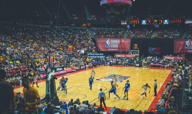 彩客网官网-国羽新星闪耀全英赛，力克强敌斩获男单冠军